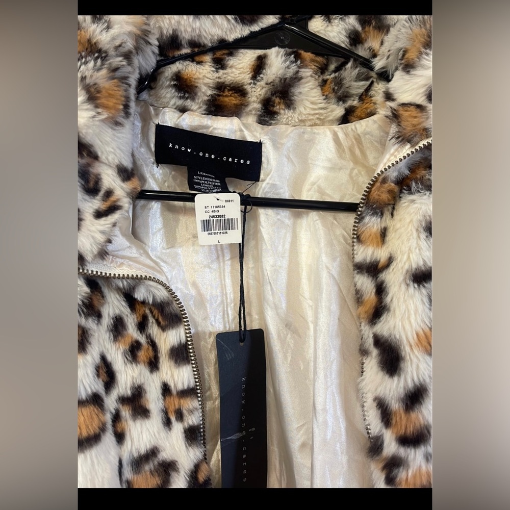Jacket - Picture 2 of 3